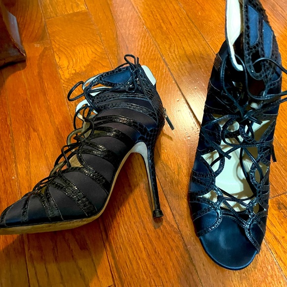 Jimmy Choo - Picture 2 of 4